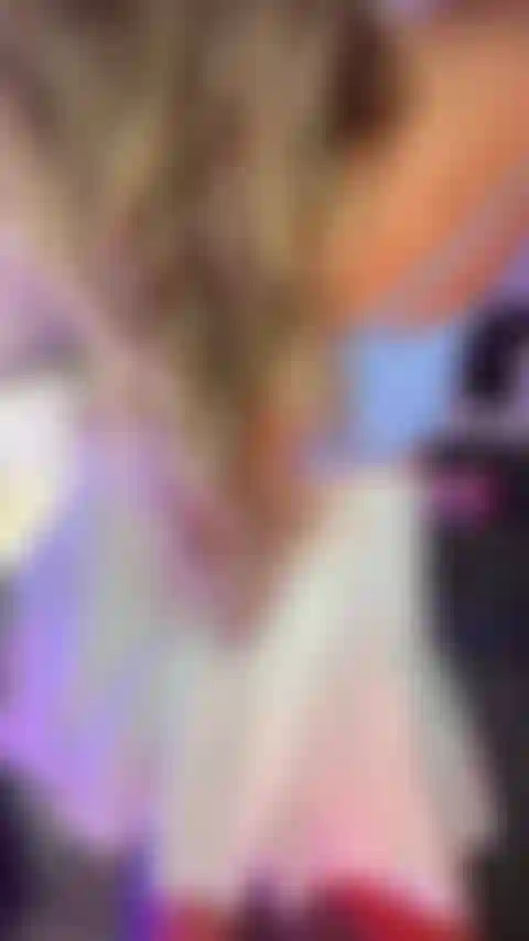 Look how I touch my ass hole