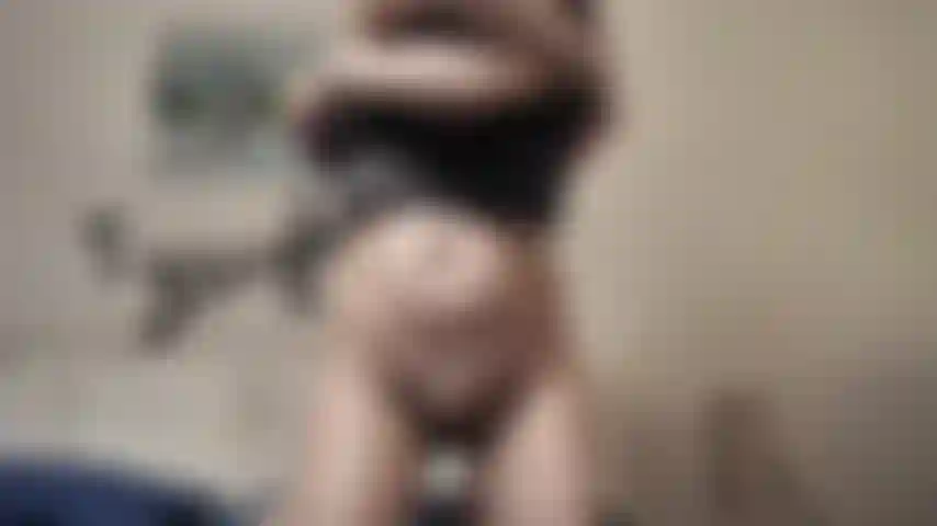 See me riding a dildo in my pussy and licking it in the end