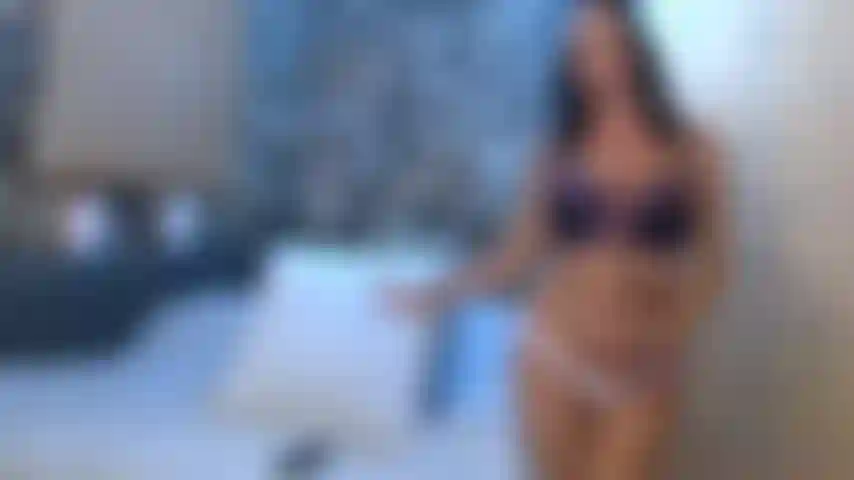 sucking big toy & deepthroat topless