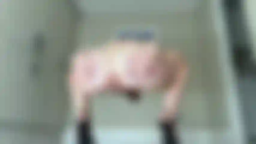 Asshole pusle JOI - Jerk off instructions for my asshole pulsing. Naked & heels watch me squat and pulse my asshole. Enjoy my asshole with and without plug in my ass.