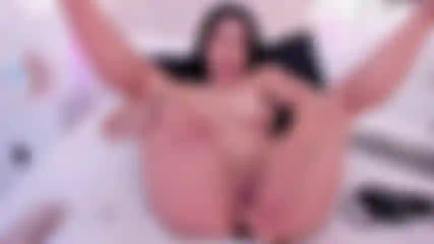 I love playing with a good cock