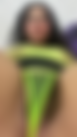 Hairy pussy fingering