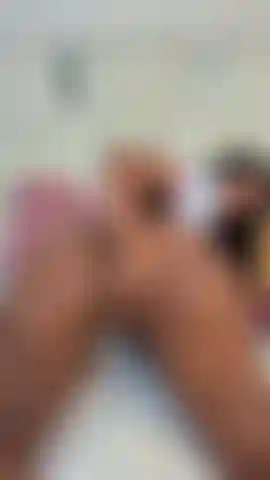 I NEED A HARD FUCK... GET MY FAT ASS RIDING YOUR COCK & WATCH ME FINGERING MY PUSSY!!