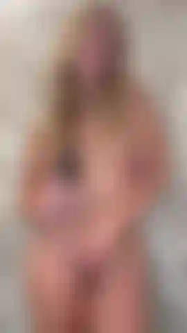 POV- just wanted to take a shower but ended up fucking my tight pussy with this BBC.
All that pussy juice was dripping on my legsss