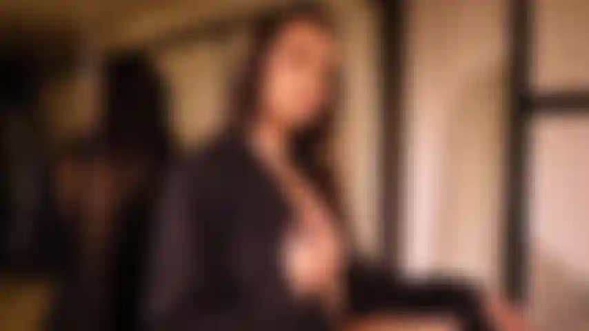 I_want_to_feel_your_hands_all_over_me