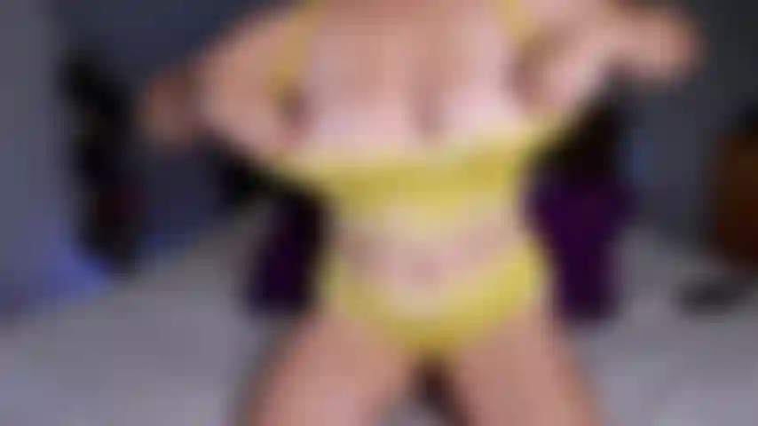 Pleasing You with Enticing Views for a Jerking Quickie