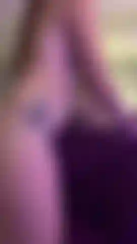 This chair will allow us to explore every desire. Playing with the intensity and closeness of having my wet pussy so close  we will explore many positions until we reach the peak of pleasure ecstasy together .