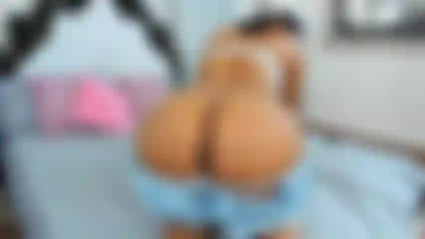 putting oil and fucking my ass so close to the cam