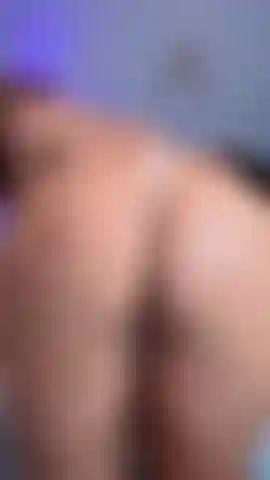 Listen to those cheeks clap!