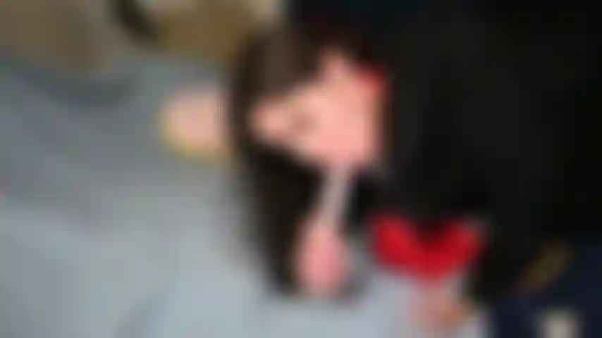 Schoolgirl Masturbates with Cute Vibe