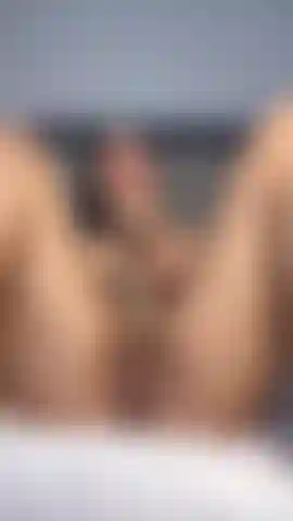 I love to fuck my pussy hard