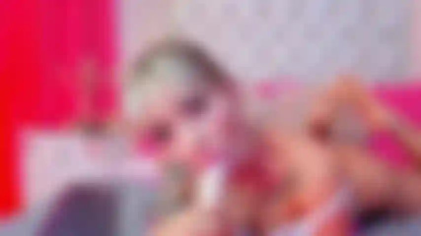 get your cock ready to put it in my mouth and feel the real pleasure of a blowjob.