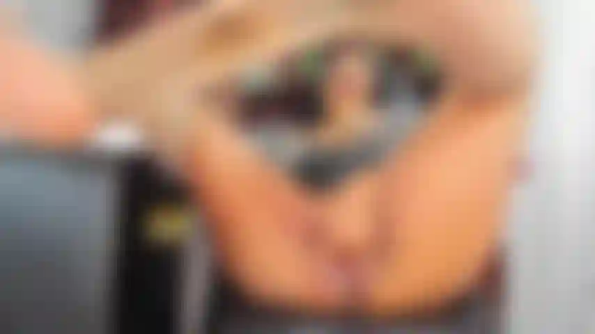 look at my wet vagina for you