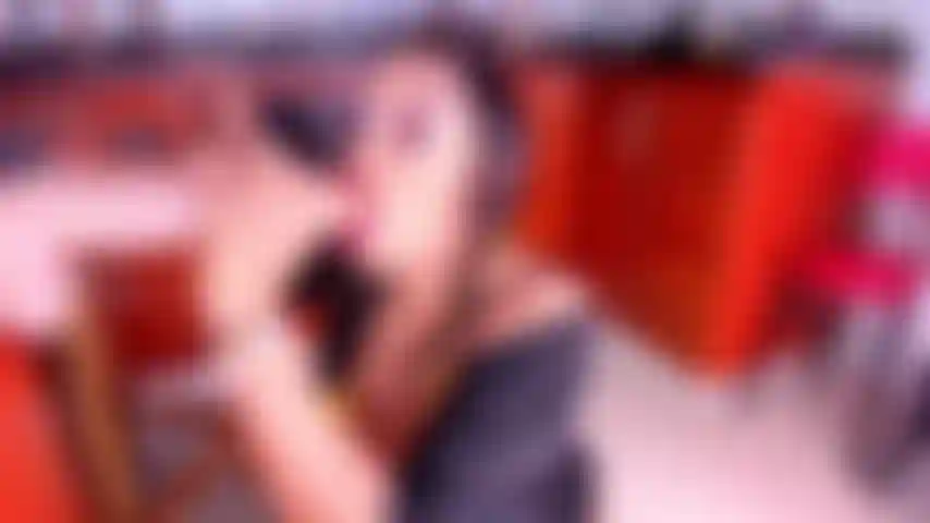 I LIKE TO HAVE YOUR BIG COCK INSIDE MY MOUTH I WAIT FOR YOUR MILK