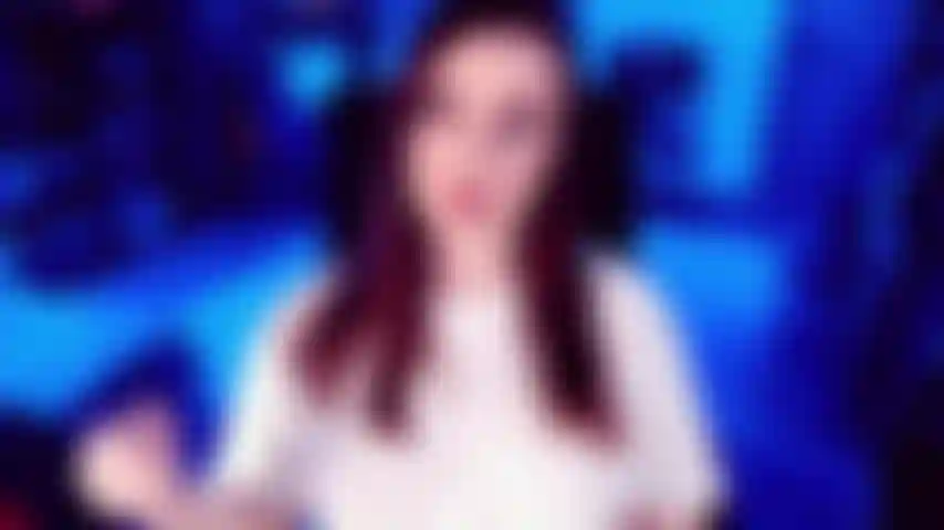 Goon yourself gay - playing with one of my more experienced gooners, we get into the heart of it pretty quickly. I change from a white tee shirt to a sexy red bra. My cleavage bouncing helps reinforce that i'm his gateway to gay.