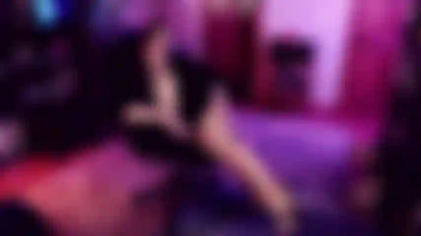 JERK FOR A THICK MILF IN PANTYHOSE - Its not everyday that I put on a pair of high quality for my teasing but today is your lucky day. I flirtatiously cross and uncross my legs showing off my thick thighs and high heels.