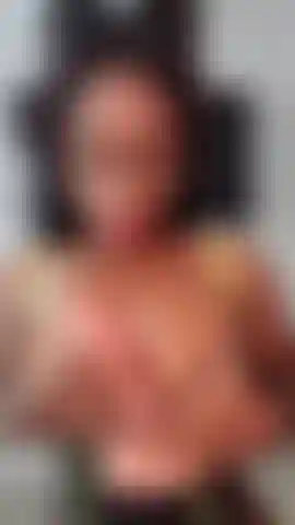 playing with my oily tits