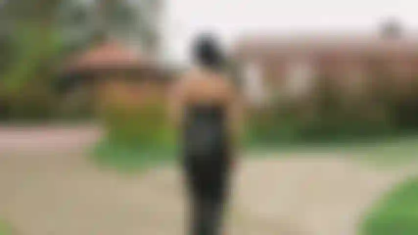 My look goes where your eyes don't arrive