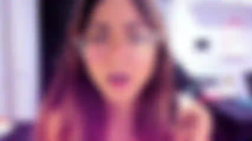 Ana sucks your cock very rich in the office // spanish.