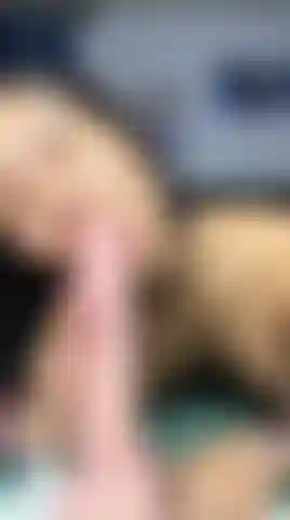 I love giving head
