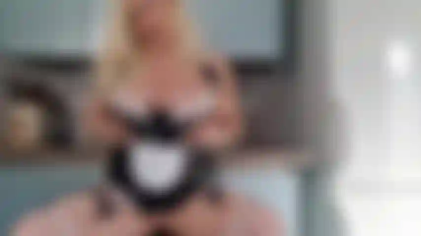 House cleaner fuckes herself in the kichen with black dildo