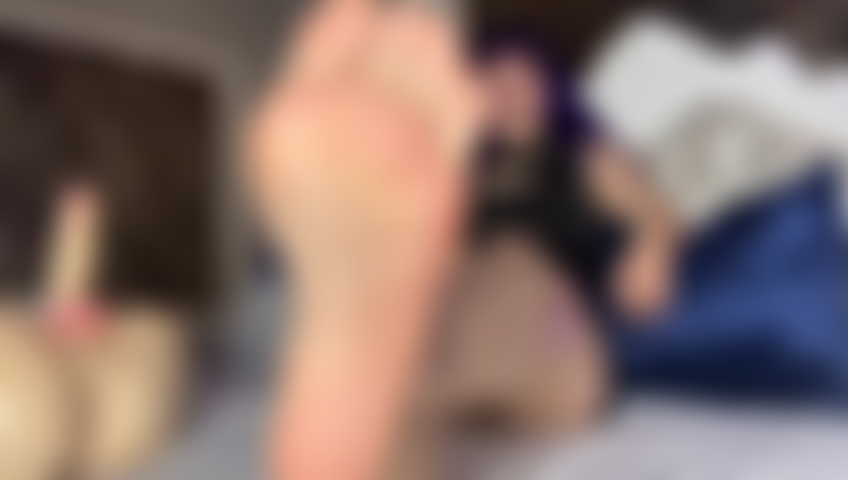 Feet worship footjob 1/3.
