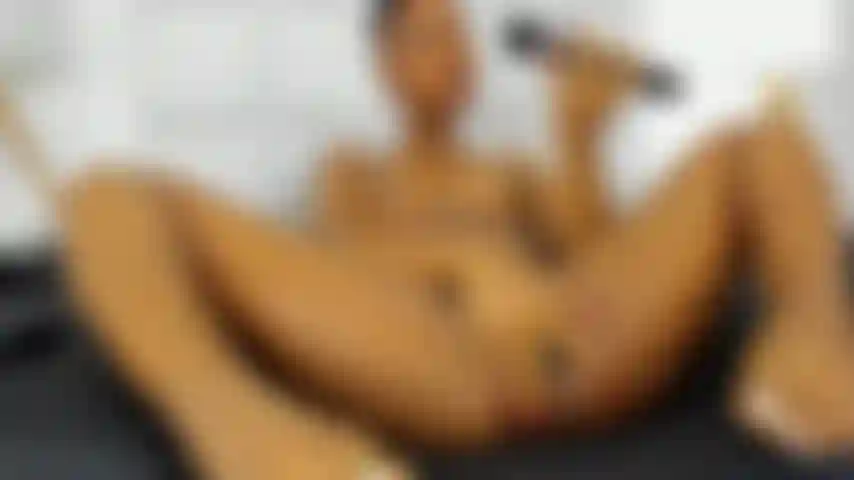 My big clit is vibrating