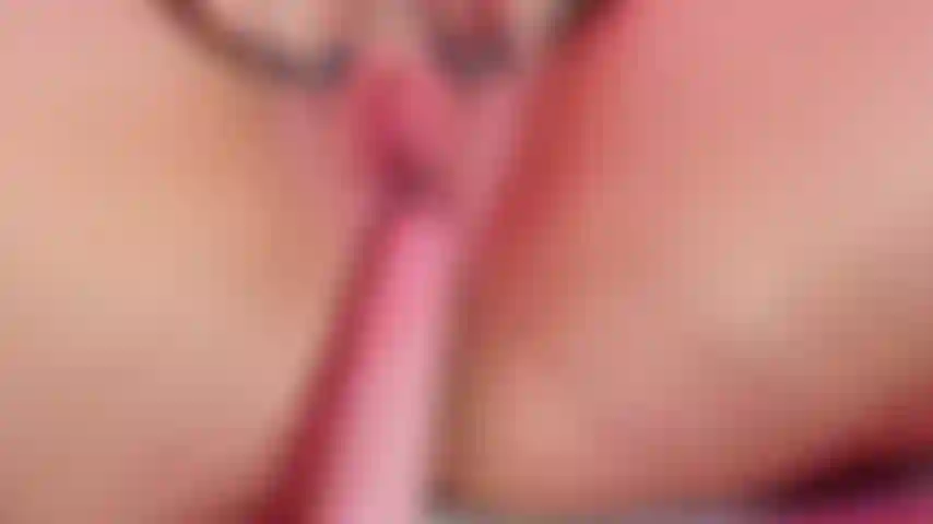 Playing with myself and Cumming (up close)