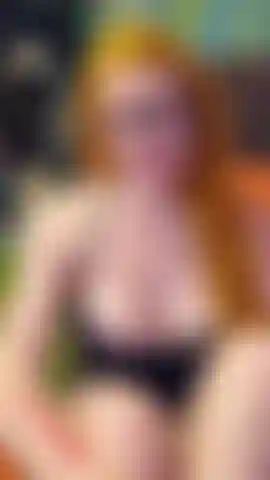Sexting with a fan had me reaching for my dildo for relief...
I had a hot sexting session and really needed to cum. I quick little afternoon release with my girthy dildo and lovense vibrator