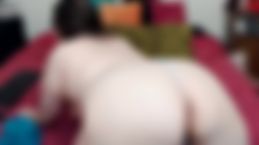 Slow Topless Twerking