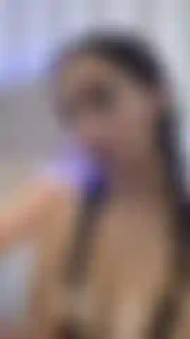 Leave your cock in my mouth give me pleasure.