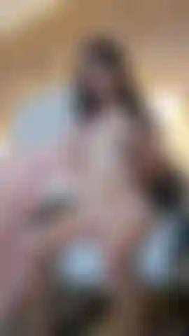 I want you to see my naked body being wet for you while you masturbate and i open my pussy for you.