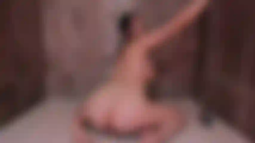 I want a lot of moans to be heard in this shower! Come on...