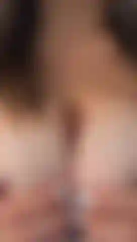 A delicious cock between my huge tits