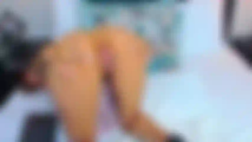 My jucy ass is for show its made to be grabbed, spanked, and worshipped.