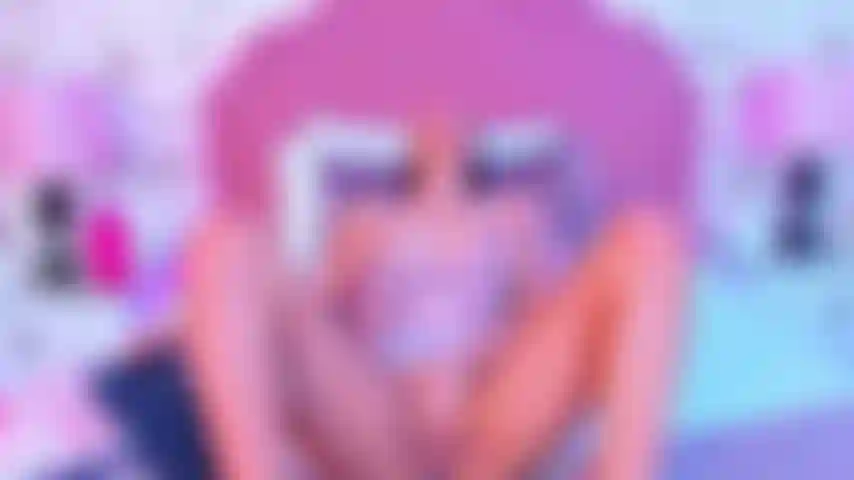 Enjoy my pussy and big ass in closeup