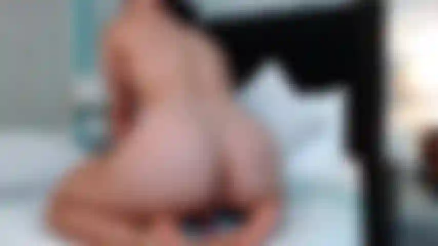 my ass looks huge while I make my pussy wet with every movement