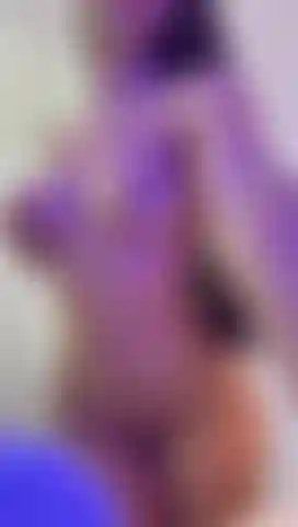 My big butt has a mind of its own
and today it's throbbing just for you. Watch my butt cheeks jiggleheavy and hot