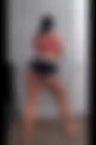 Short twerking video for when you miss me and my big ass. non-nude video.