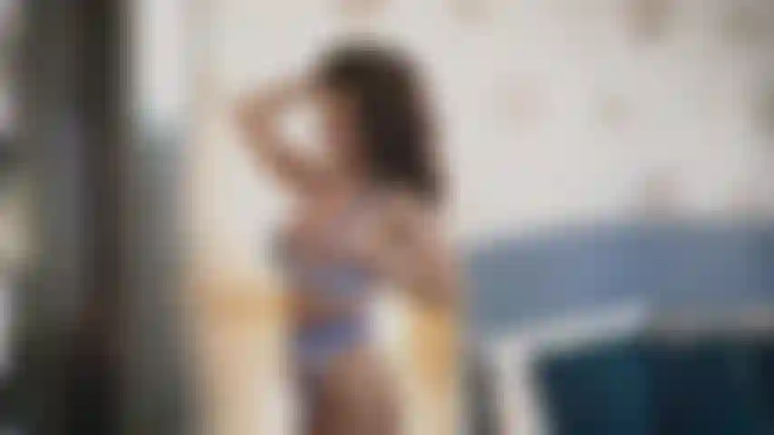 Keep your eyes on me