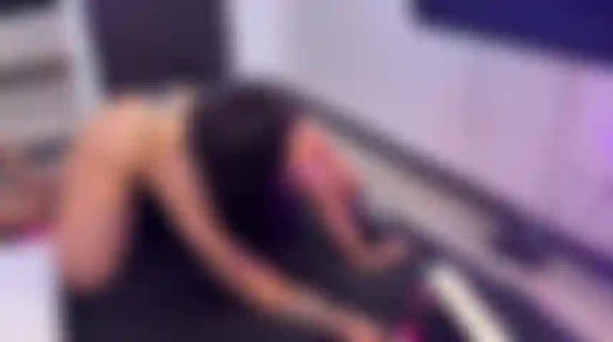 Come closer Ill show you a little more