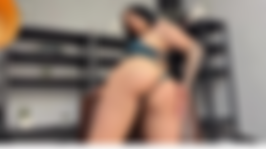 Ass and boobs.