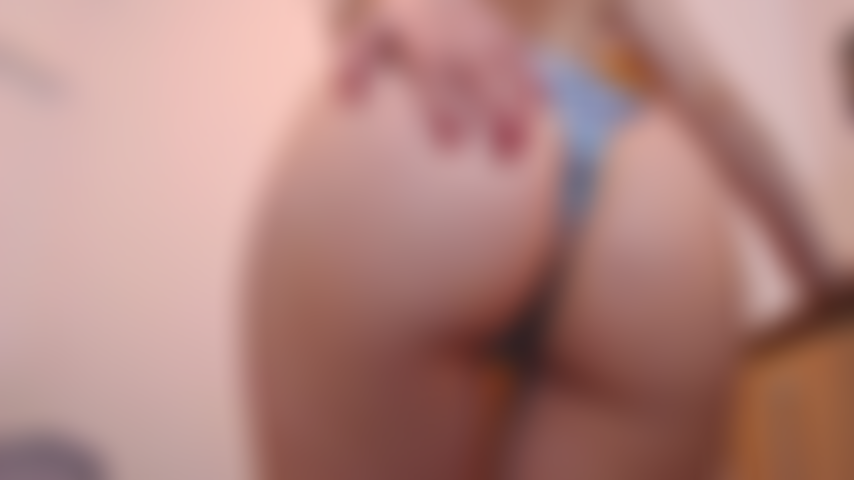 Bouncy oily tits.