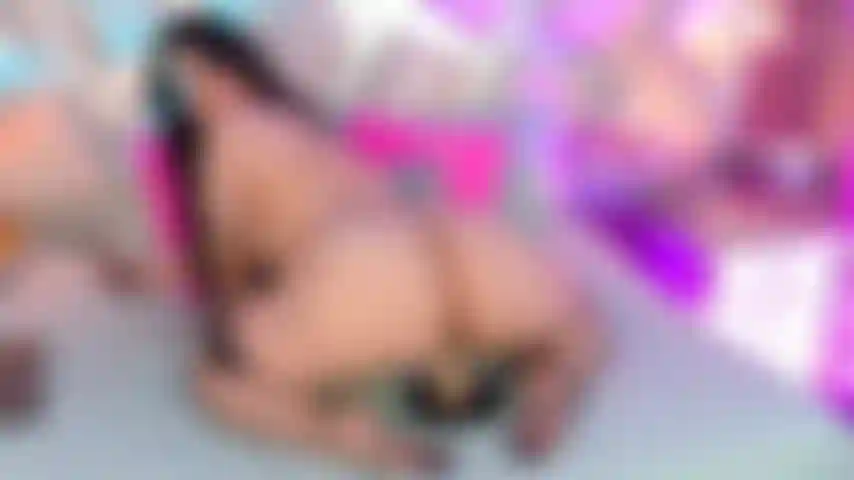 RIDE DILDO IN DOGGY - BOUNCE HUGE ASS