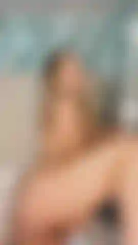 Rough fingering so i can cum!