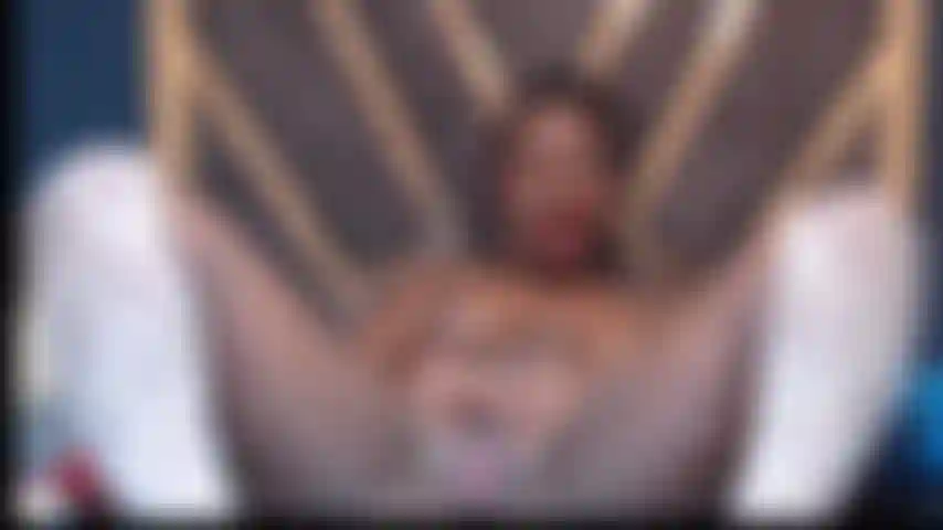 open pinky pussy and fisting in misionary style