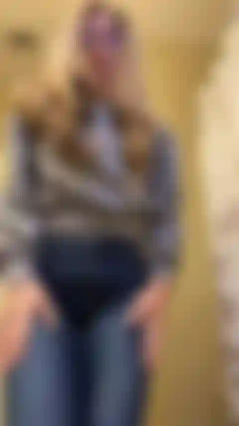 Jeans down  A quick fingering