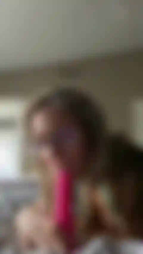 Dick rating vid with dildo