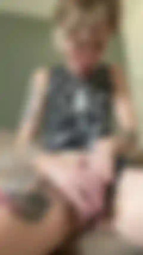 Suction cup vibrator orgasm