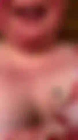 come get hot and heavy in the sauna with me !